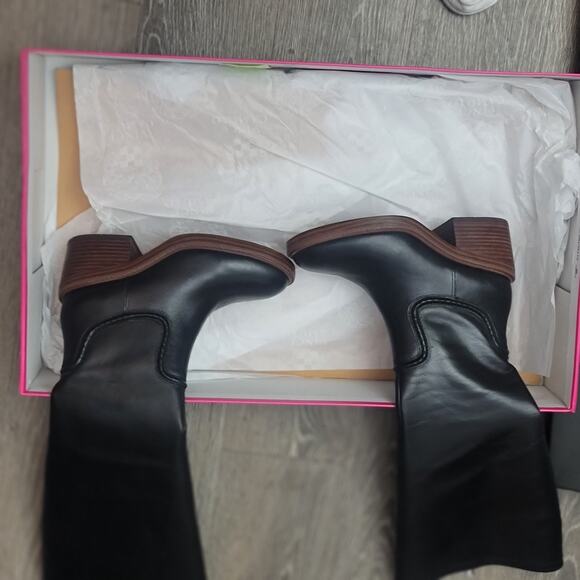 Vince Camuto Women's Vuliann Wide Calf Tall Shaft Leather Boots Size 6 - Picture 5 of 6